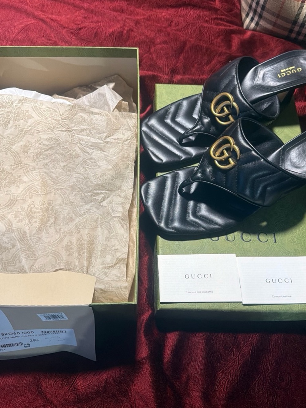Gucci Black Leather GG Slip-On Thong Sandals
